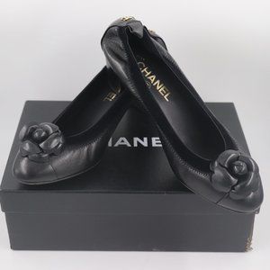 NIB CHANEL Camellia Pumps RARE
